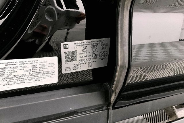2024 GMC Yukon AT4 4x4-Pano Roof-Htd/Cooled Leather-Heads Up Display