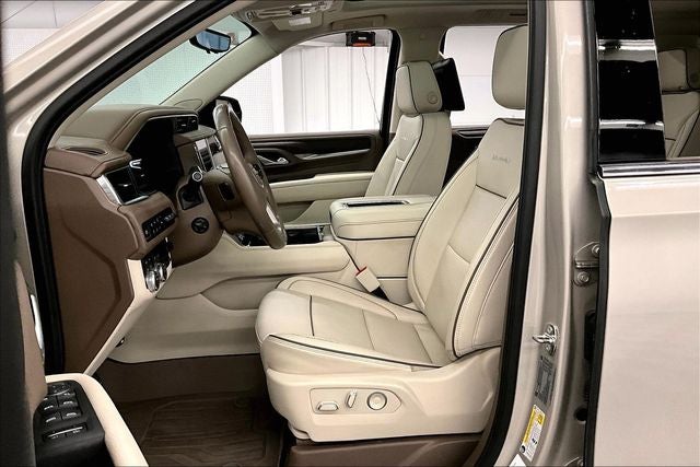 2024 GMC Yukon Denali 4x4 - Super Cruise - Pano Roof - DVD