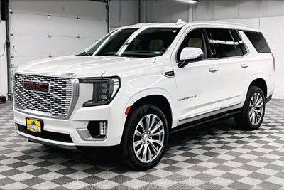 2021 GMC Yukon Denali 4X4-Panoramic Roof-Power Steps