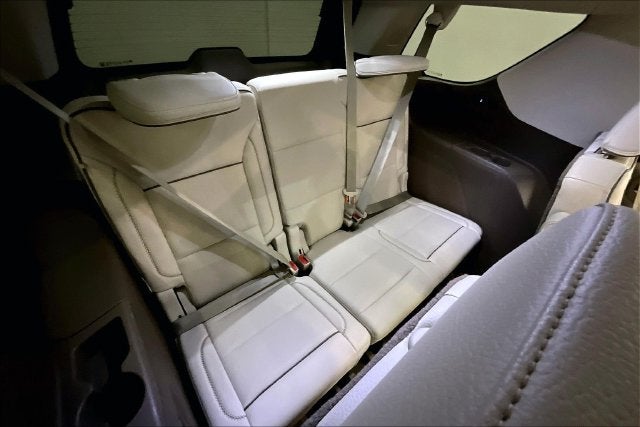 2021 GMC Yukon Denali 4X4-Panoramic Roof-Power Steps