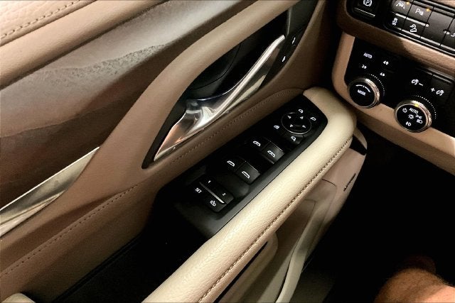 2021 GMC Yukon Denali 4X4-Panoramic Roof-Power Steps