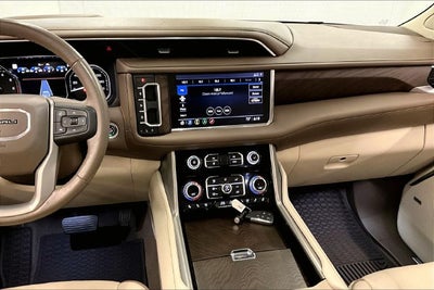 2021 GMC Yukon Denali 4X4-Panoramic Roof-Power Steps