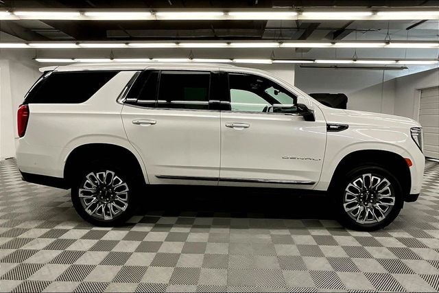 2023 GMC Yukon Denali Ultimate 4x4 - Super Cruise - Htd/Cooled Massaging Leather