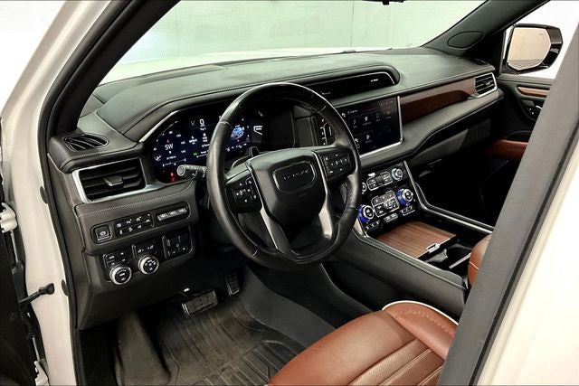 2023 GMC Yukon Denali Ultimate 4x4 - Super Cruise - Htd/Cooled Massaging Leather