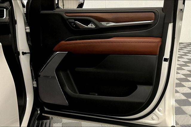 2023 GMC Yukon Denali Ultimate 4x4 - Super Cruise - Htd/Cooled Massaging Leather