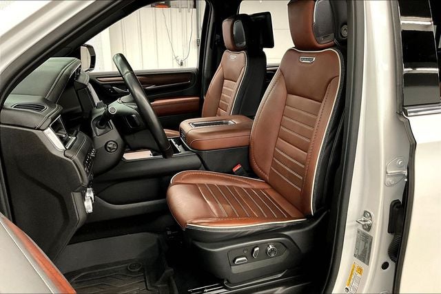 2023 GMC Yukon Denali Ultimate 4x4 - Super Cruise - Htd/Cooled Massaging Leather