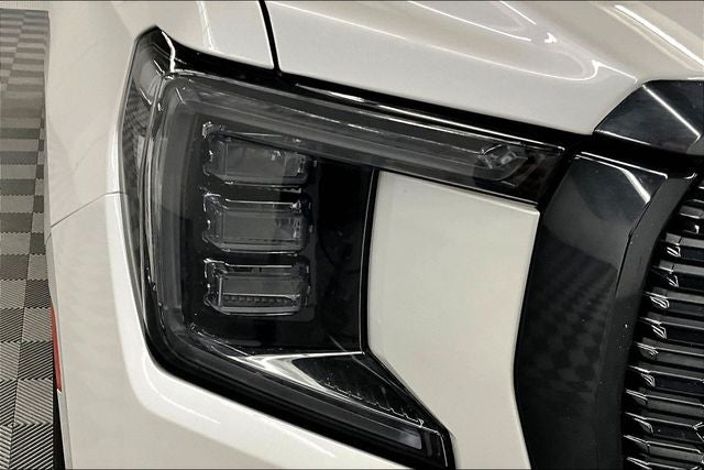 2023 GMC Yukon Denali Ultimate 4x4 - Super Cruise - Htd/Cooled Massaging Leather