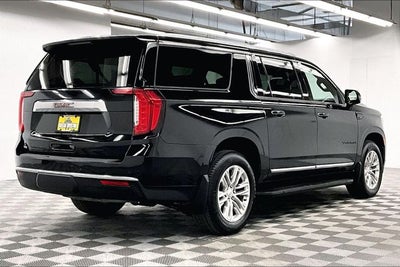 2023 GMC Yukon XL SLT