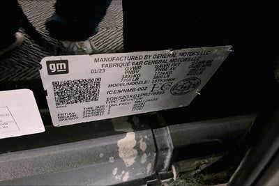 2023 GMC Yukon XL SLT