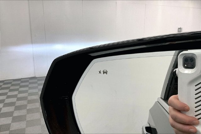 2023 GMC Yukon XL SLT 4x4-Pano Roof-Adaptive Cruise-Htd/Cooled Leather