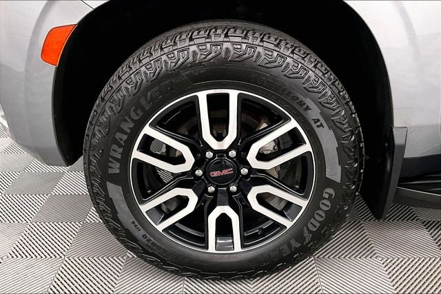 2024 GMC Yukon XL AT4