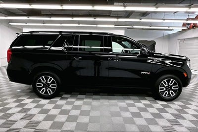 2024 GMC Yukon XL AT4