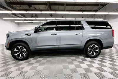 2026 GMC Yukon XL AT4 4x4 - Super Cruise - Pano Roof - DVD
