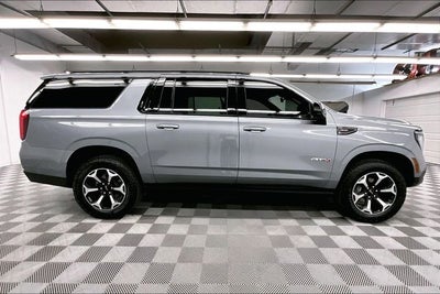 2026 GMC Yukon XL AT4 4x4 - Super Cruise - Pano Roof - DVD
