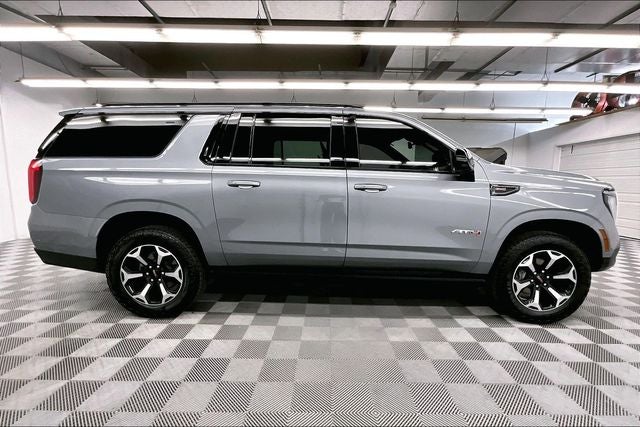 2026 GMC Yukon XL AT4 4x4 - Super Cruise - Pano Roof - DVD