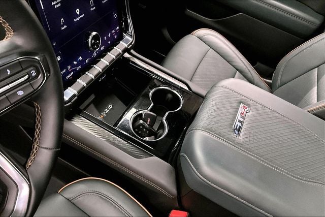 2026 GMC Yukon XL AT4 4x4 - Super Cruise - Pano Roof - DVD