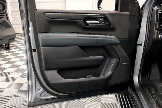 2026 GMC Yukon XL AT4 4x4 - Super Cruise - Pano Roof - DVD