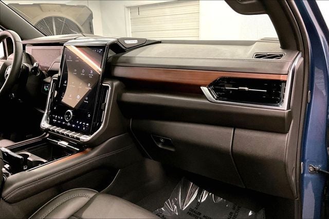 2025 GMC Yukon XL Denali 4x4-Pano Roof-Adaptive Cruise-22'' Wheels