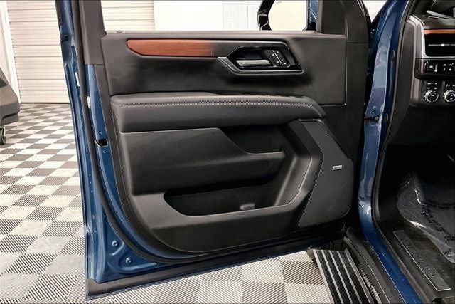 2025 GMC Yukon XL Denali 4x4-Pano Roof-Adaptive Cruise-22'' Wheels
