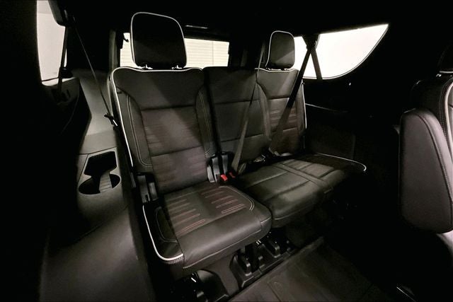 2025 GMC Yukon XL AT4 Ultimate 4x4 - Pano Roof - Htd/Cooled Massaging Leather