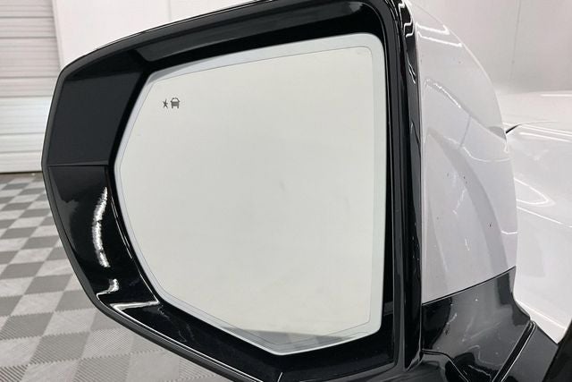 2025 GMC Yukon XL AT4 Ultimate 4x4 - Pano Roof - Htd/Cooled Massaging Leather