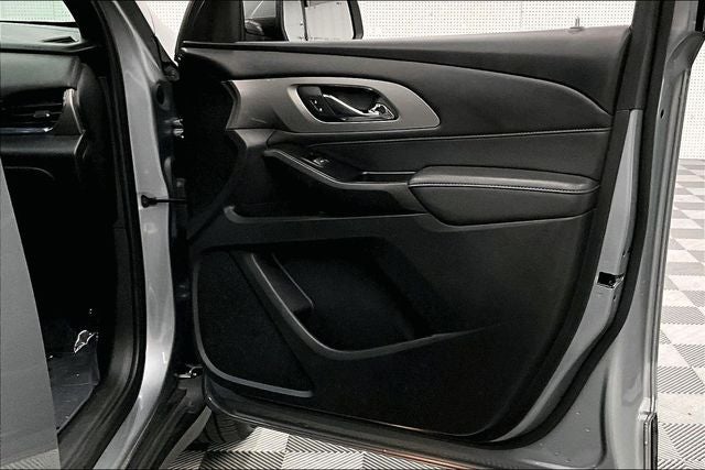 2023 Chevrolet Traverse LT Htd Seats-Remote Start-Blind Spot Monitor