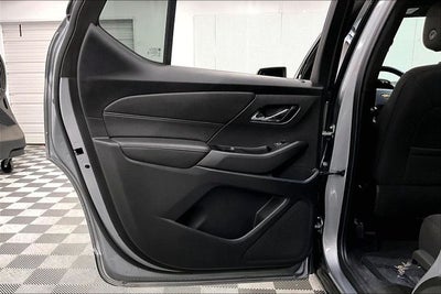 2023 Chevrolet Traverse LT Htd Seats-Remote Start-Blind Spot Monitor