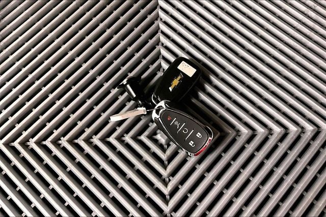 2023 Chevrolet Traverse LT Midnight/Sport Edition - Htd Seats - Remote Start