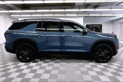 2025 Chevrolet Traverse RS