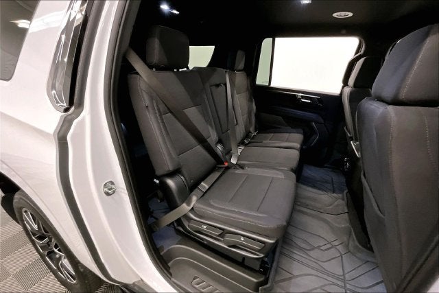 2025 Chevrolet Suburban LS 4x4-Blind Spot Monitor-Remote Start-22'' Wheels