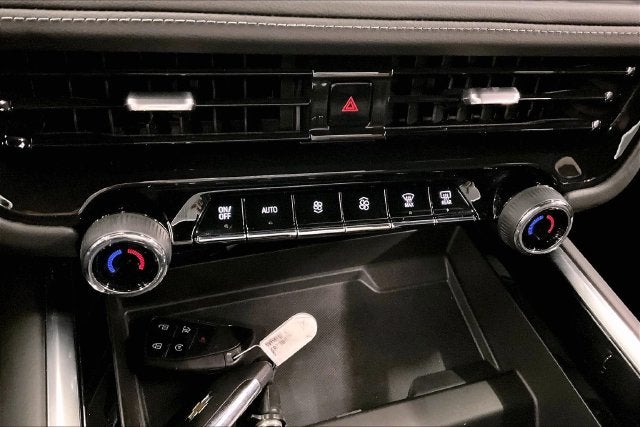 2025 Chevrolet Suburban LS 4x4-Blind Spot Monitor-Remote Start-22'' Wheels