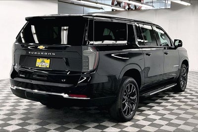 2025 Chevrolet Suburban LT 4x4 - Diesel - Pano Roof - Adaptive Cruise