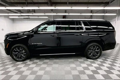 2025 Chevrolet Suburban LT 4x4 - Diesel - Pano Roof - Adaptive Cruise