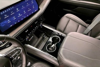 2025 Chevrolet Suburban LT 4x4 - Diesel - Pano Roof - Adaptive Cruise