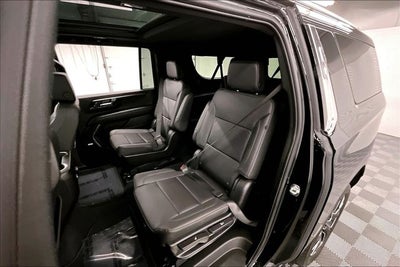 2025 Chevrolet Suburban LT 4x4 - Diesel - Pano Roof - Adaptive Cruise