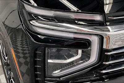 2025 Chevrolet Suburban LT 4x4 - Diesel - Pano Roof - Adaptive Cruise