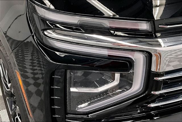 2025 Chevrolet Suburban LT 4x4 - Diesel - Pano Roof - Adaptive Cruise