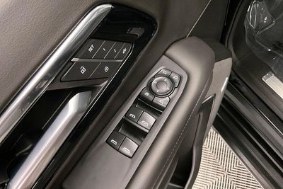 2025 Chevrolet Suburban LT 4x4 - Diesel - Pano Roof - Adaptive Cruise