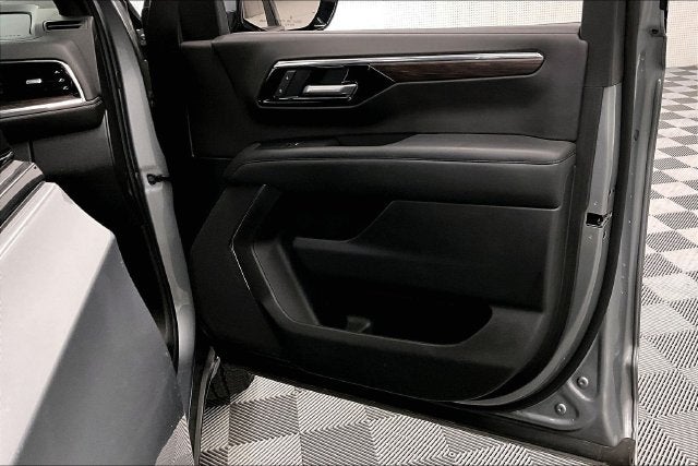 2025 Chevrolet Suburban Z71 4x4-Adaptive Cruise-Htd Seats-Remote Start