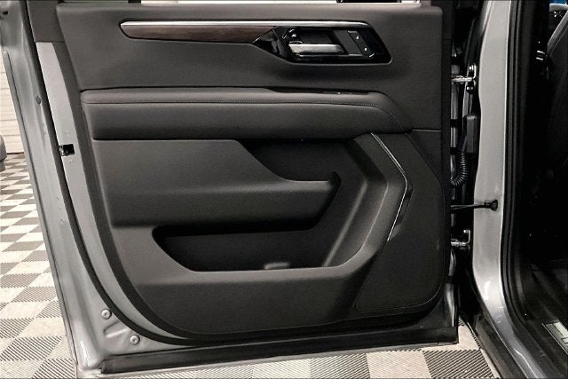 2025 Chevrolet Suburban Z71 4x4-Adaptive Cruise-Htd Seats-Remote Start