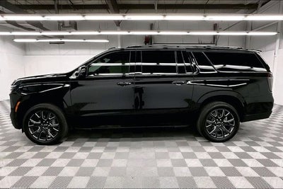 2025 Chevrolet Suburban RST 4x4 - Diesel - Pano Roof - Adaptive Cruise