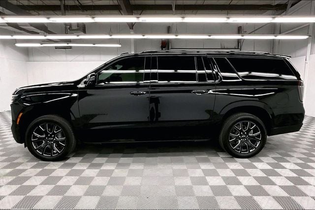 2025 Chevrolet Suburban RST 4x4 - Diesel - Pano Roof - Adaptive Cruise