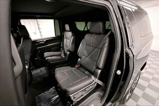 2025 Chevrolet Suburban RST 4x4 - Diesel - Pano Roof - Adaptive Cruise