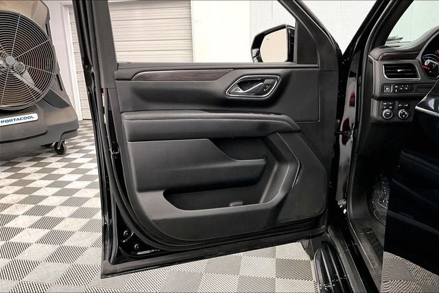 2023 Chevrolet Suburban LS 4x4-Diesel-Blind Spot Detection-20'' Wheels