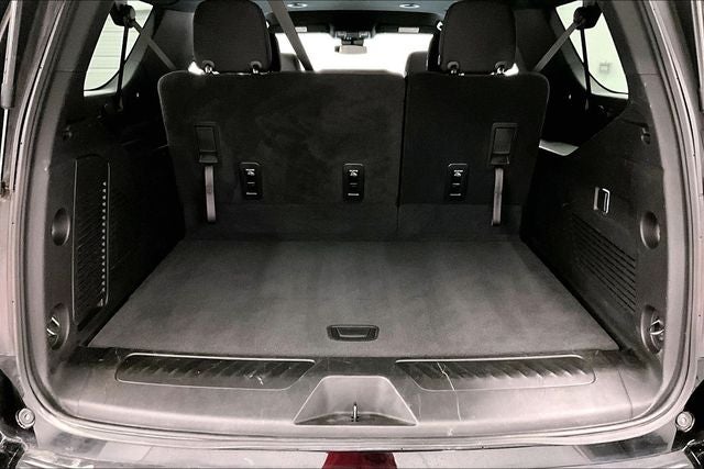 2023 Chevrolet Suburban LS 4x4-Diesel-Blind Spot Detection-20'' Wheels