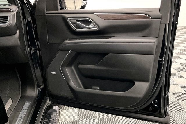 2023 Chevrolet Suburban Z71 4X4-Pano Roof