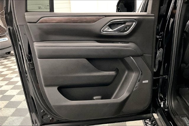 2023 Chevrolet Suburban Z71 4X4-Pano Roof