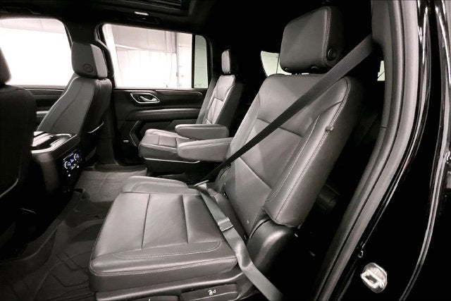 2023 Chevrolet Suburban Z71 4X4-Pano Roof