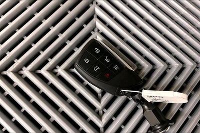 2023 Chevrolet Suburban Premier 4x4 - Htd/Cooled Leather - Blind Spot Detection