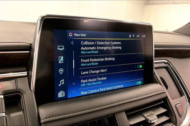 2023 Chevrolet Suburban Premier 4x4 - Htd/Cooled Leather - Blind Spot Detection